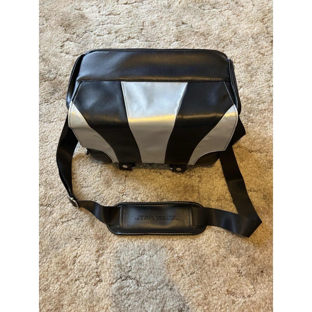 NWT ThinkGeek Star Wars Darth Vader Camera Bag Crossbody Case Disney Rare